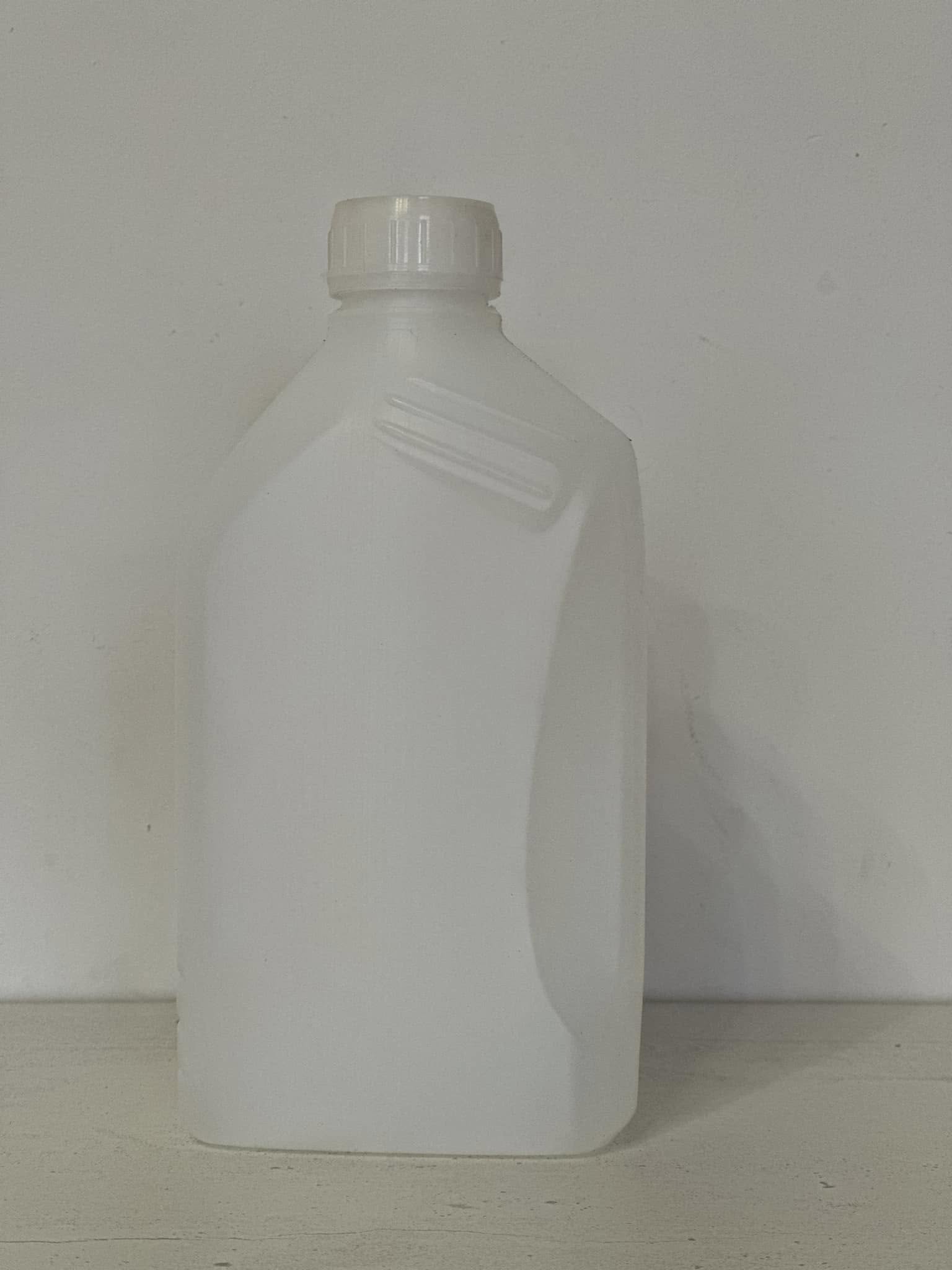 Սպիտակ յուղի շիշ